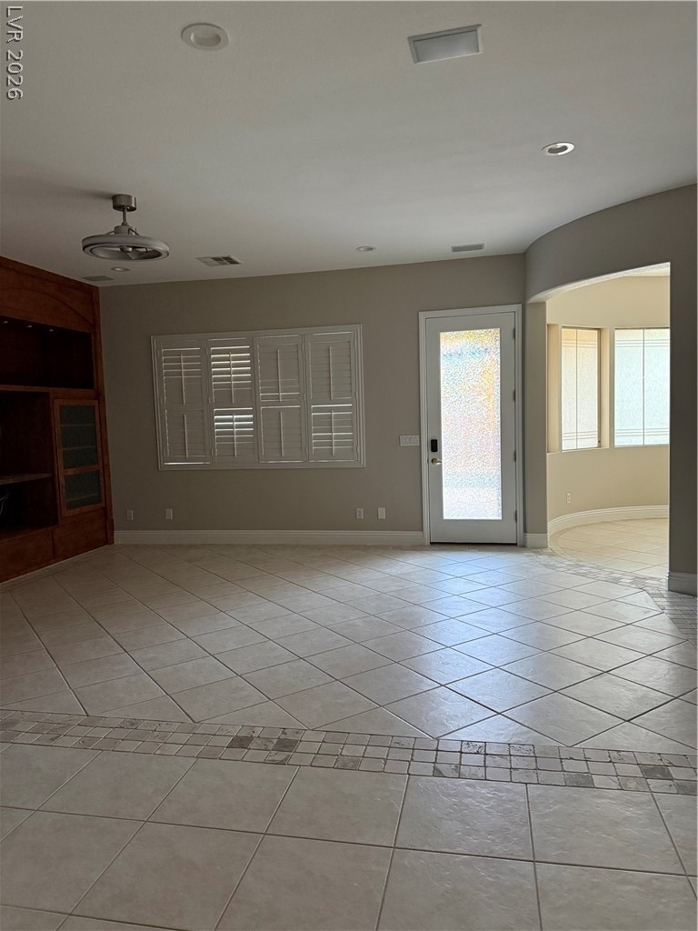 10027 Flokton Avenue - Photo 4