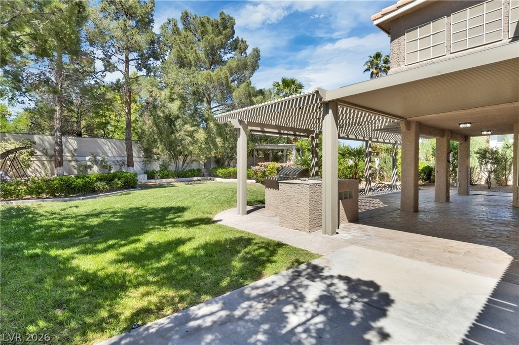 5205 Sandy Cactus Lane - Photo 34