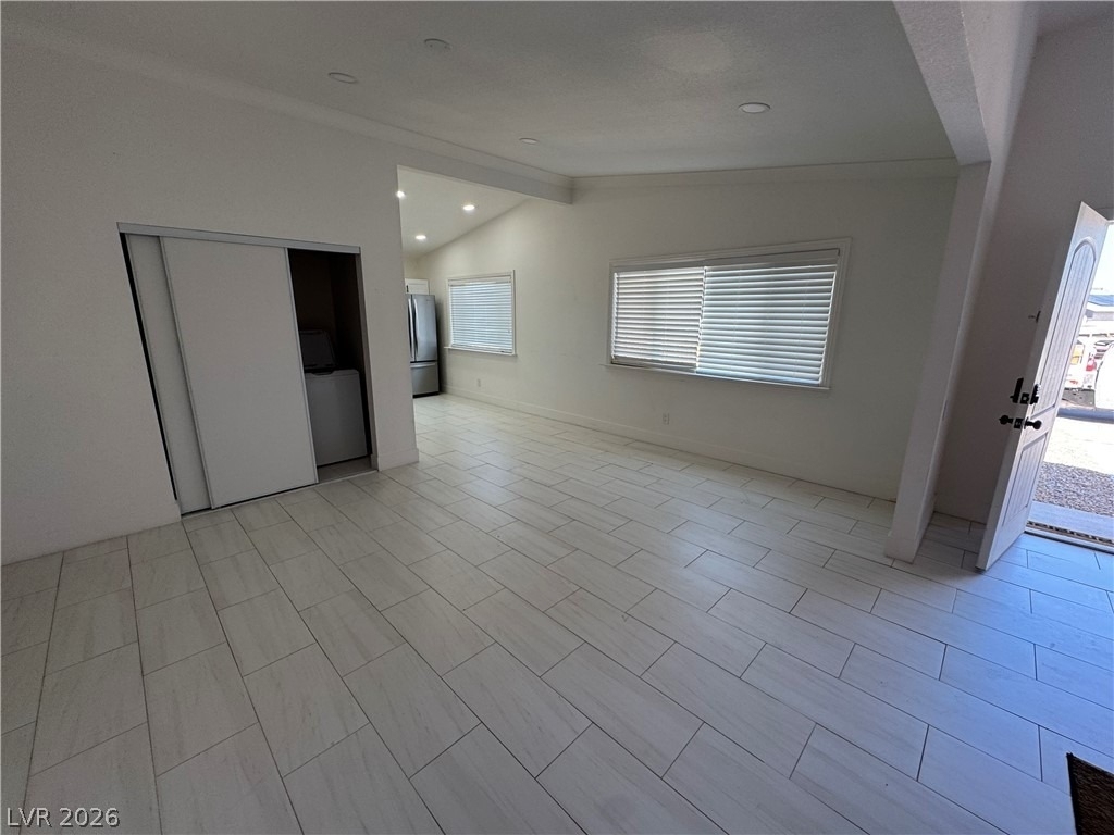 150 Metropolitan Drive - Photo 5