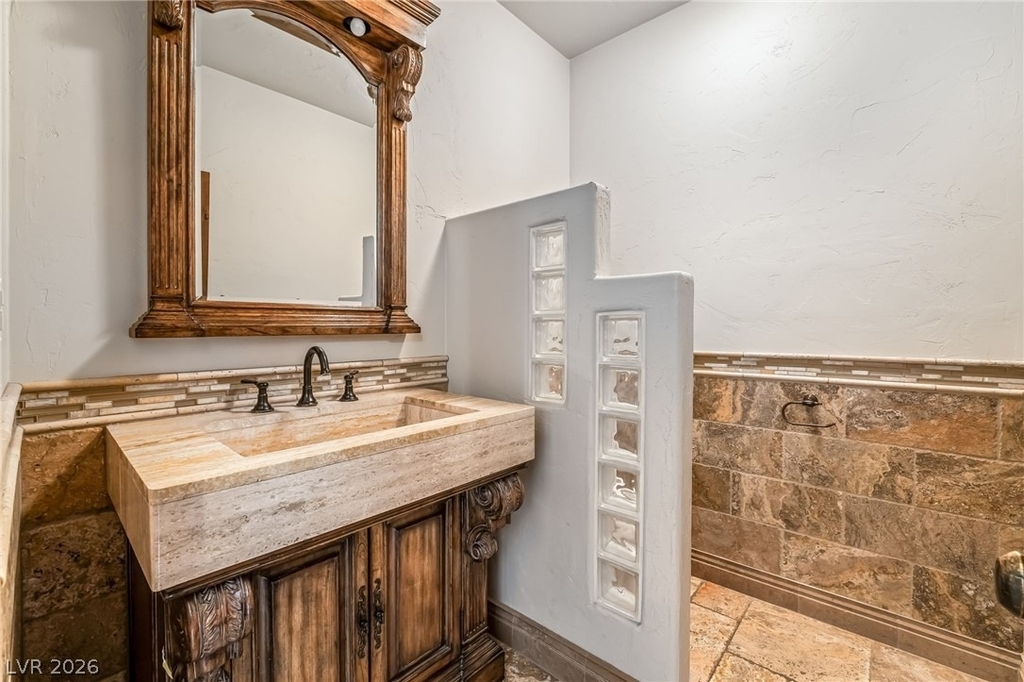 7154 Ranchito Circle - Photo 20