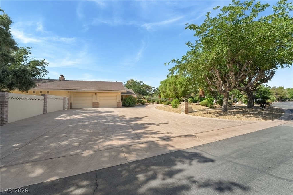 7154 Ranchito Circle - Photo 2