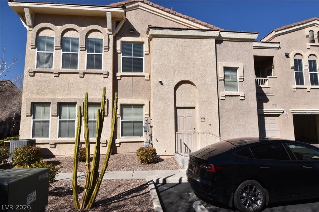 10550 W Alexander Road - Photo 0