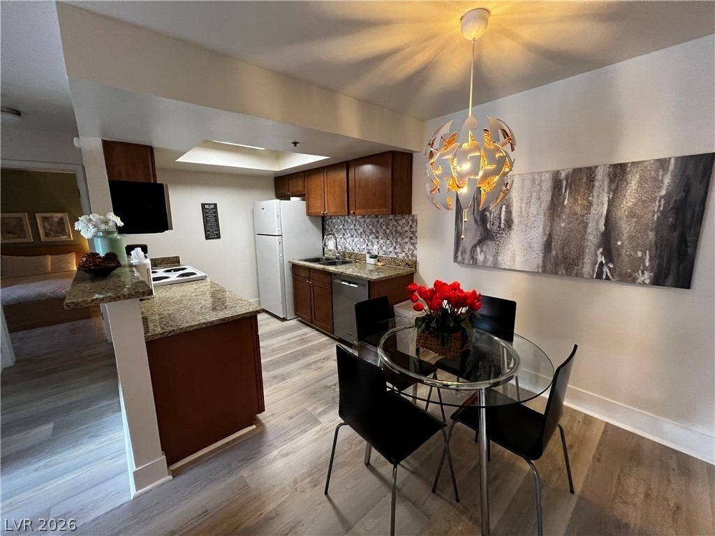4200 S Valley View Boulevard - Photo 4