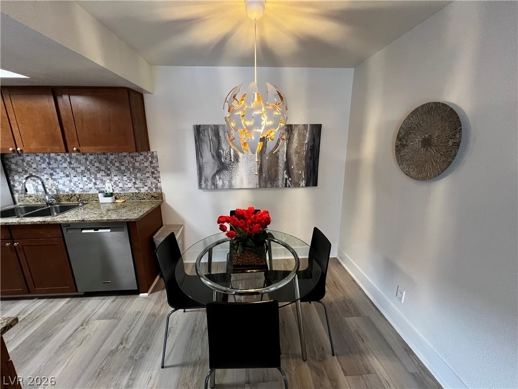 4200 S Valley View Boulevard - Photo 6