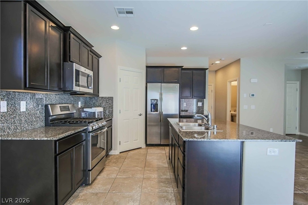 1143 Jesse Harbor Avenue - Photo 10