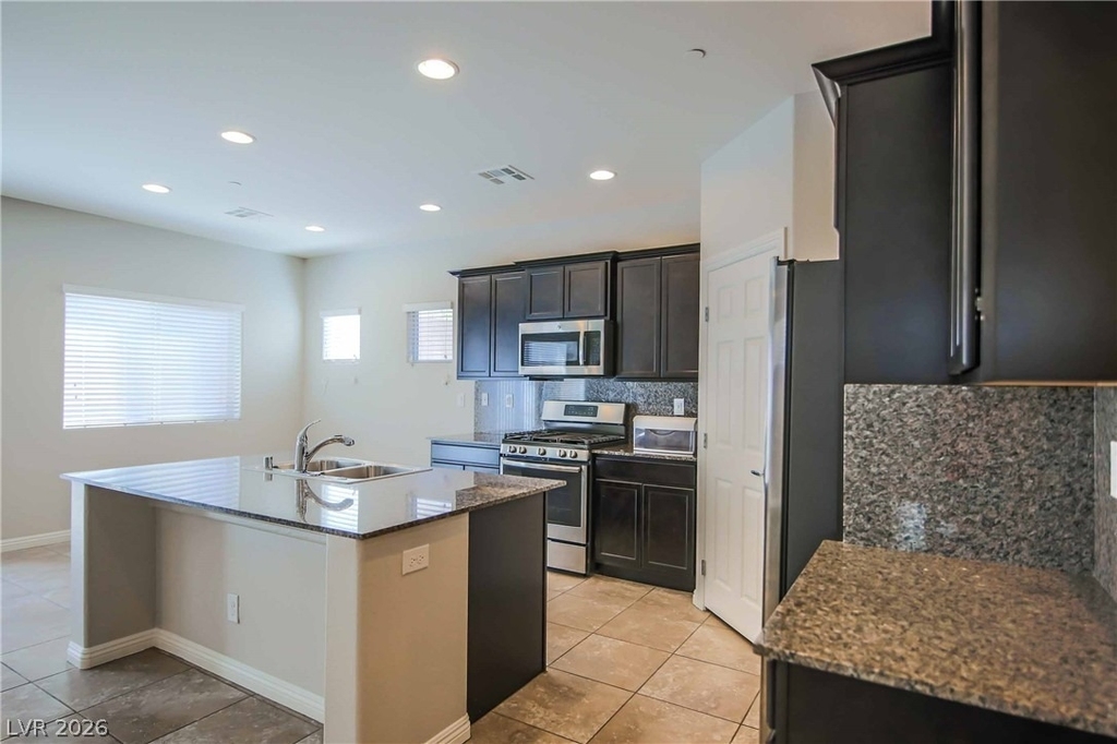 1143 Jesse Harbor Avenue - Photo 11