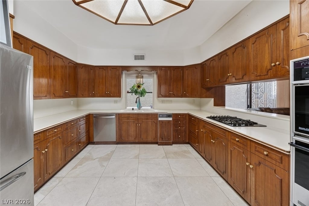 2834 Queens Courtyard - Photo 5
