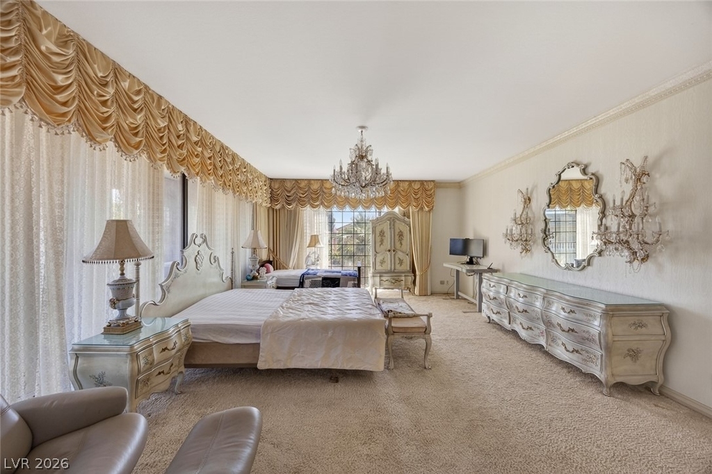 2834 Queens Courtyard - Photo 31