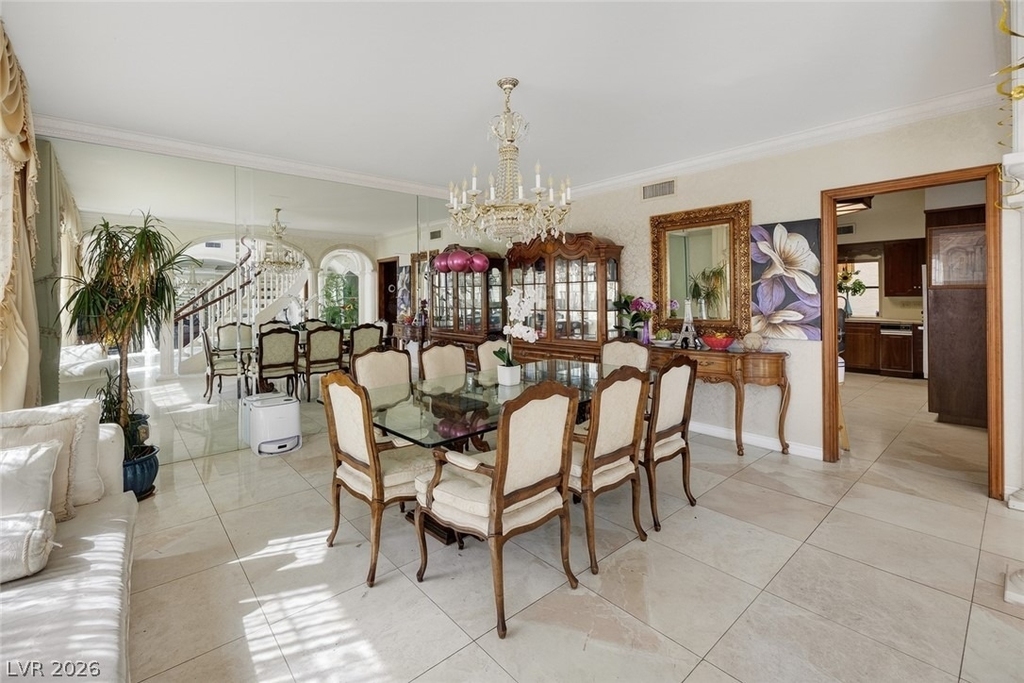 2834 Queens Courtyard - Photo 20