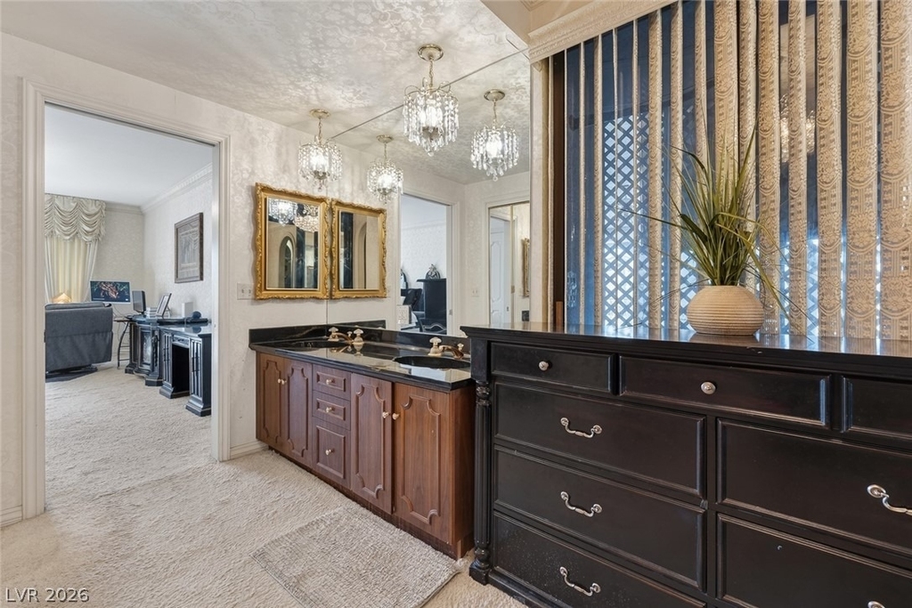2834 Queens Courtyard - Photo 41
