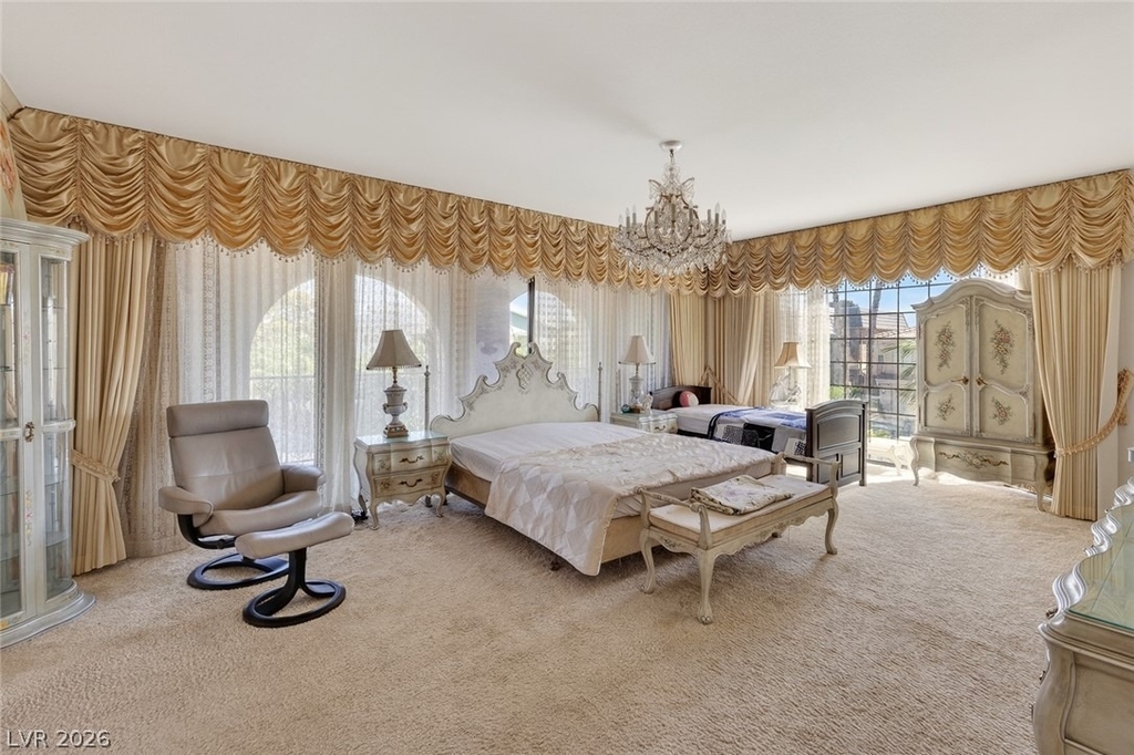 2834 Queens Courtyard - Photo 8