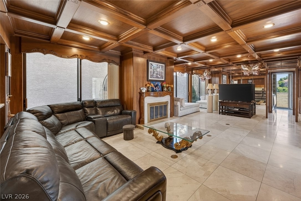 2834 Queens Courtyard - Photo 25