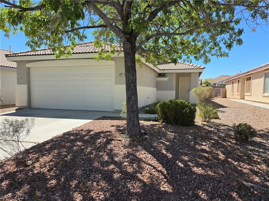4931 Lunetto Avenue - Photo 2