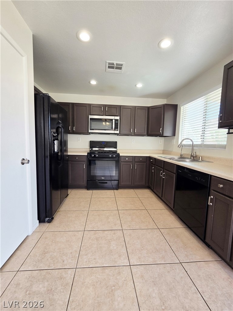 4931 Lunetto Avenue - Photo 11