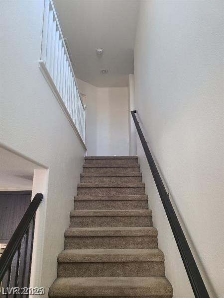 4739 Golden Shimmer Avenue - Photo 6