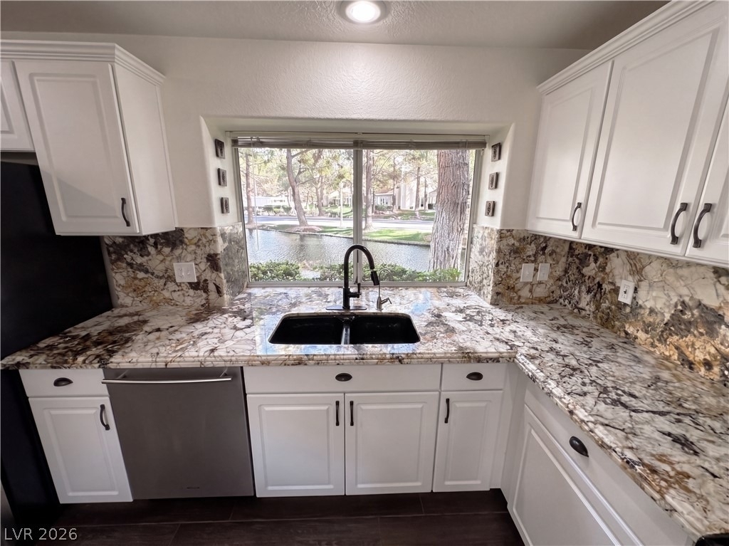 7068 Bright Springs Court - Photo 12