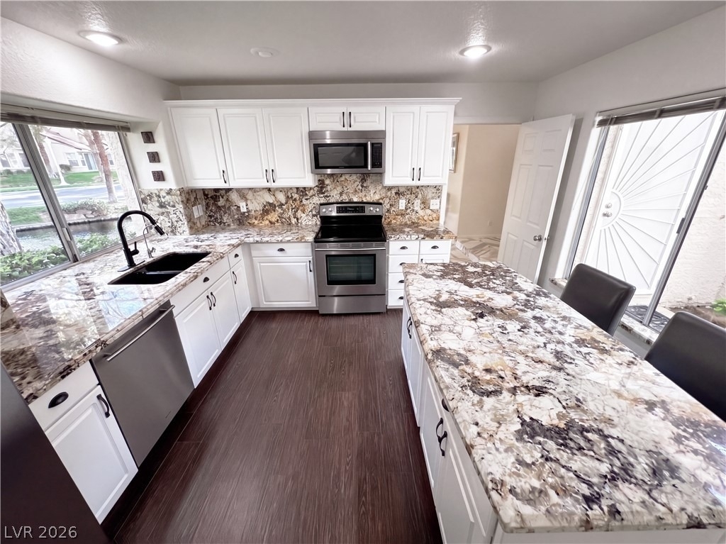 7068 Bright Springs Court - Photo 11
