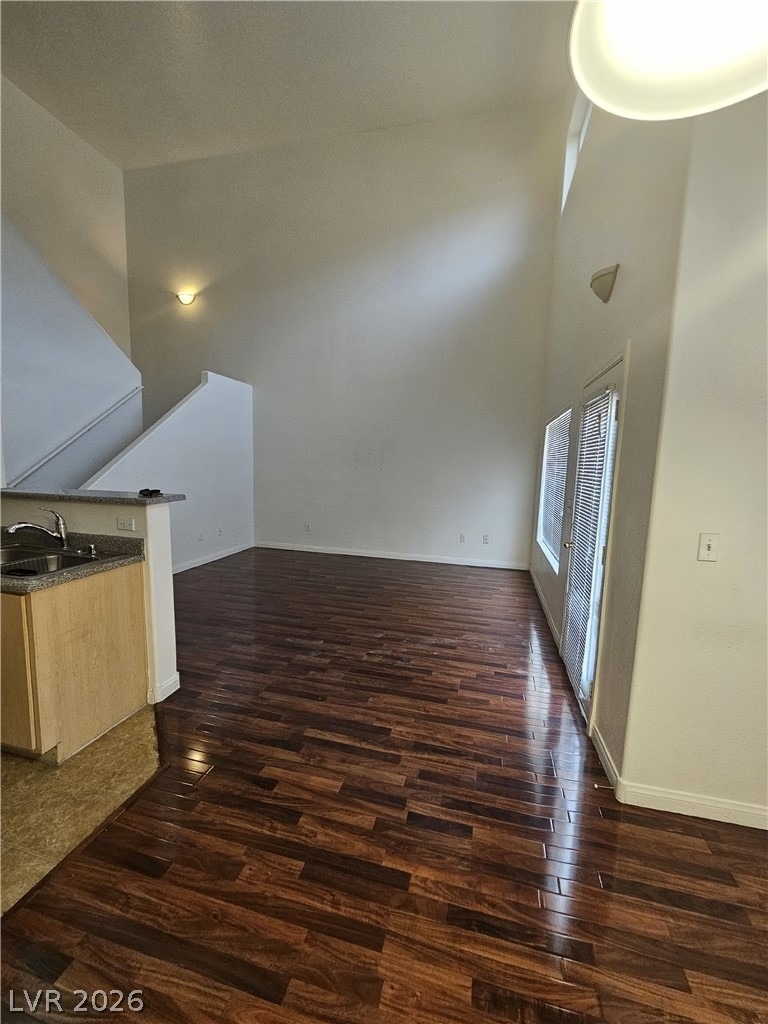4915 E Russell Road Road - Photo 4