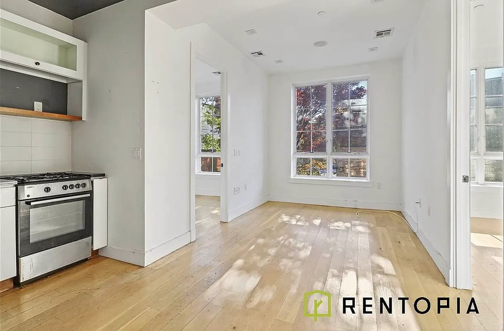894 Bushwick Avenue 5A - Photo 3