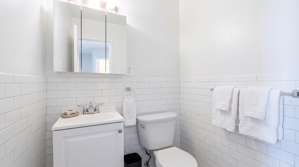 3333 Broadway - Photo 11