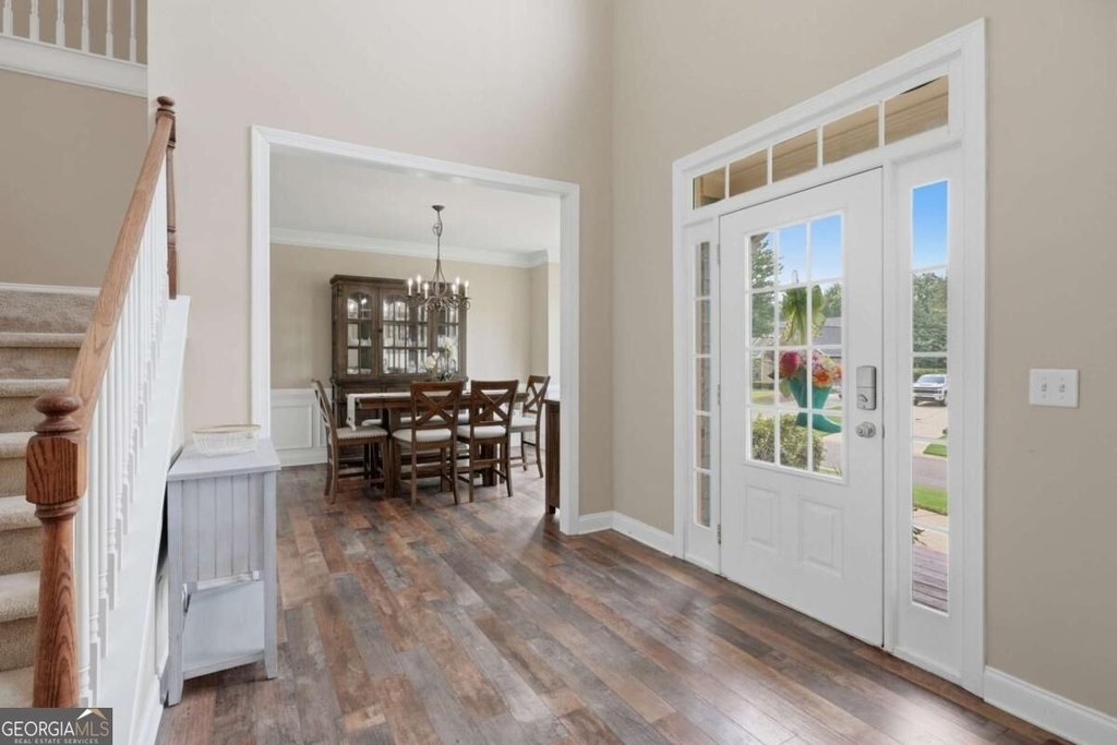 8205 Applewood Court - Photo 5