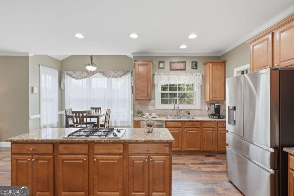 8205 Applewood Court - Photo 12