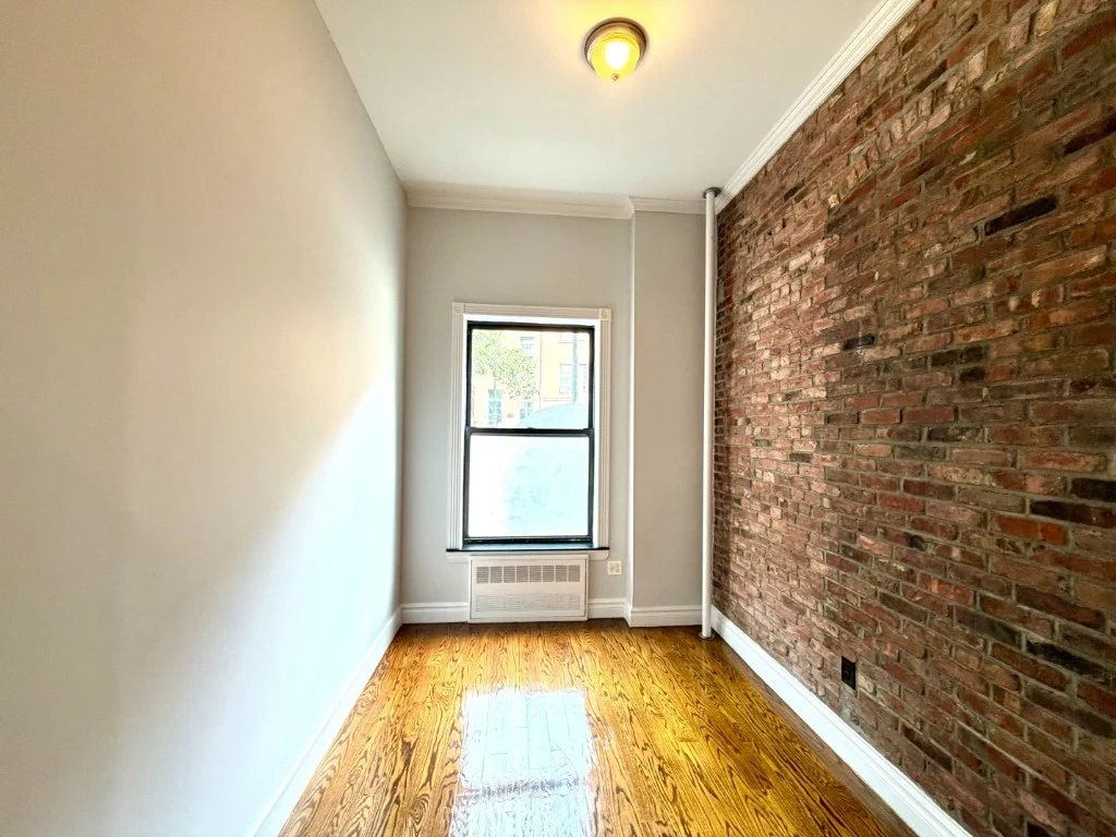 West 14th Street - Photo 2