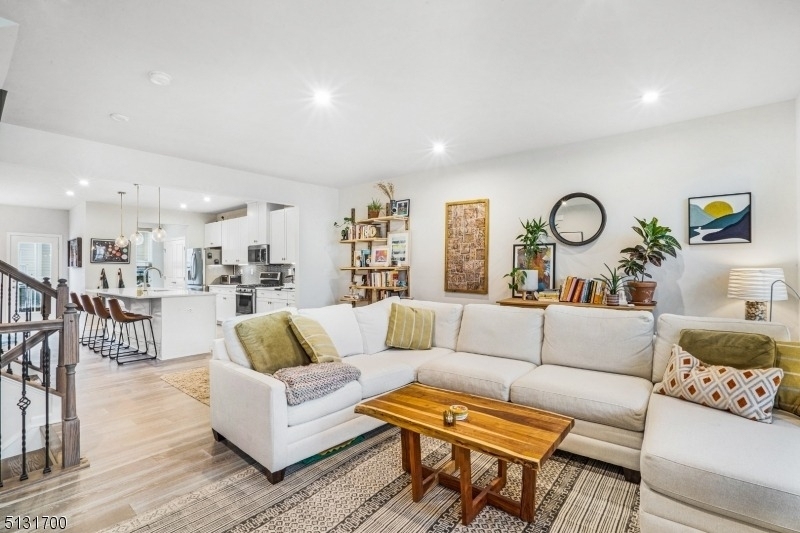 8 Swackhammer Way - Photo 0