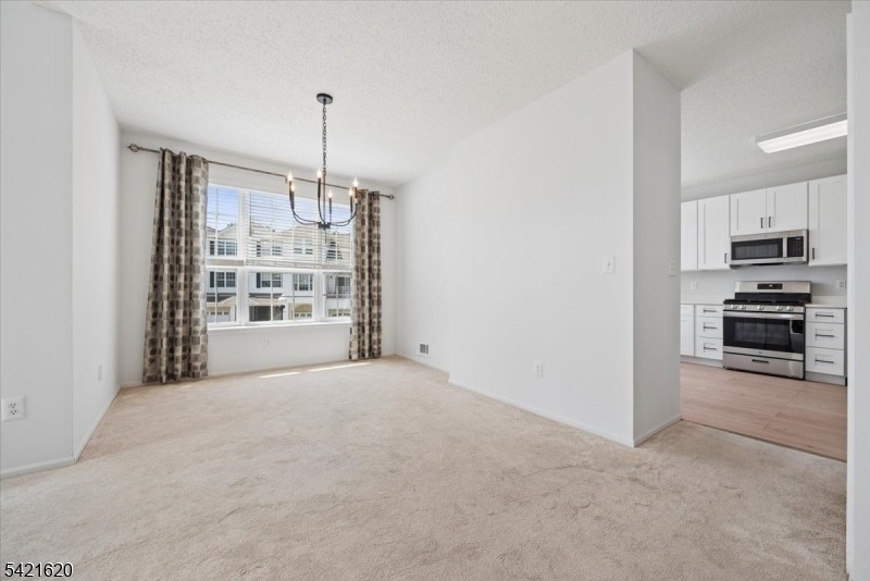 82 Hancock Dr - Photo 11