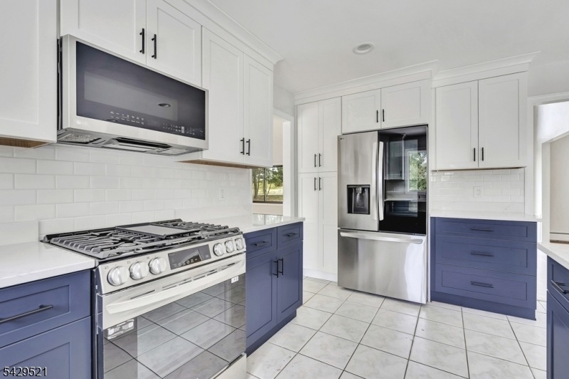 136 Carlough Rd - Photo 12
