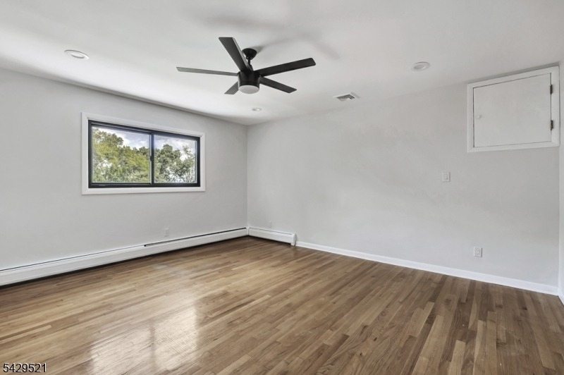 136 Carlough Rd - Photo 13
