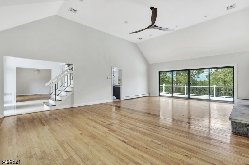 136 Carlough Rd - Photo 5