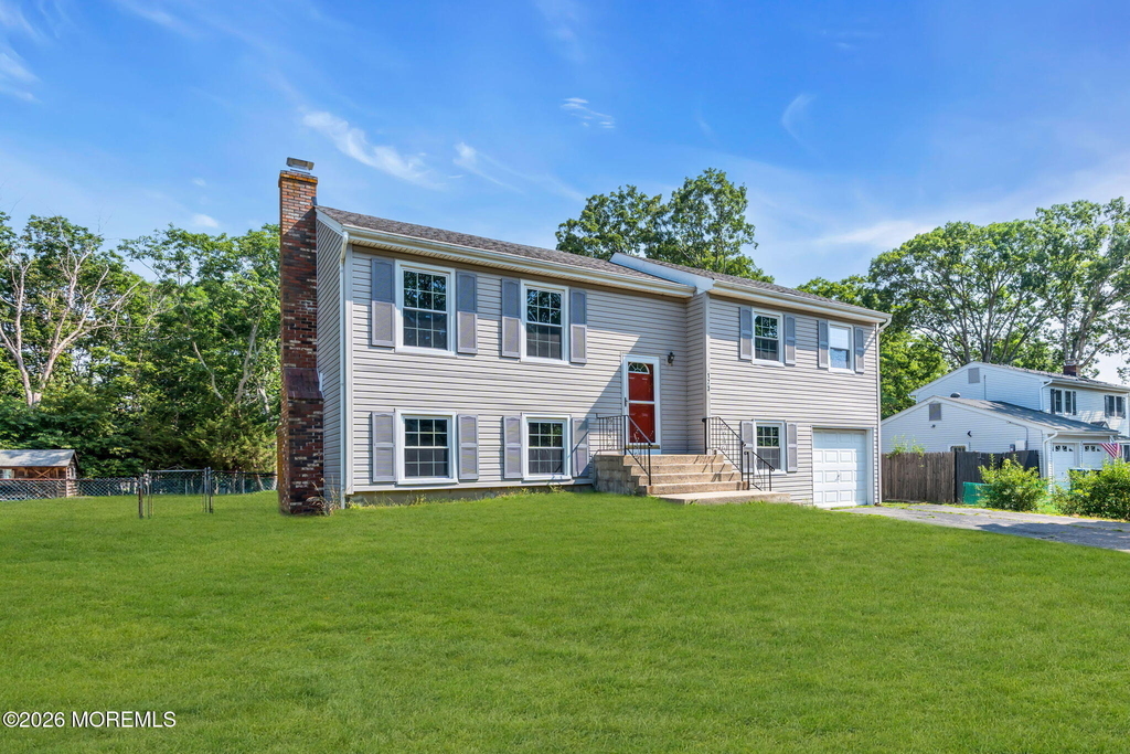 173 Stowe Street - Photo 2