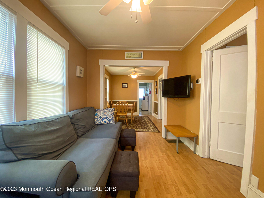 212 15th Avenue - Photo 5