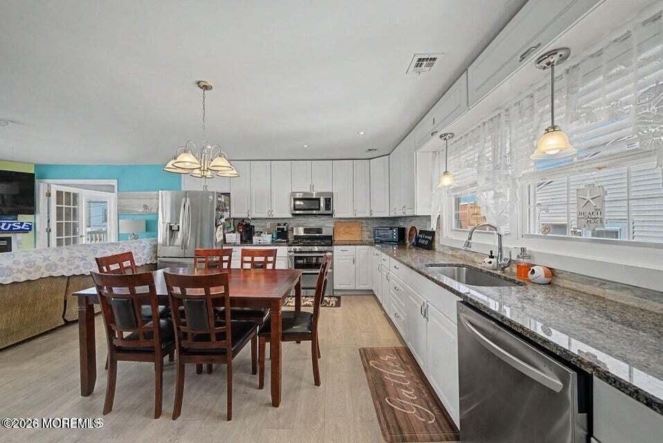 268 Fremont Avenue - Photo 2