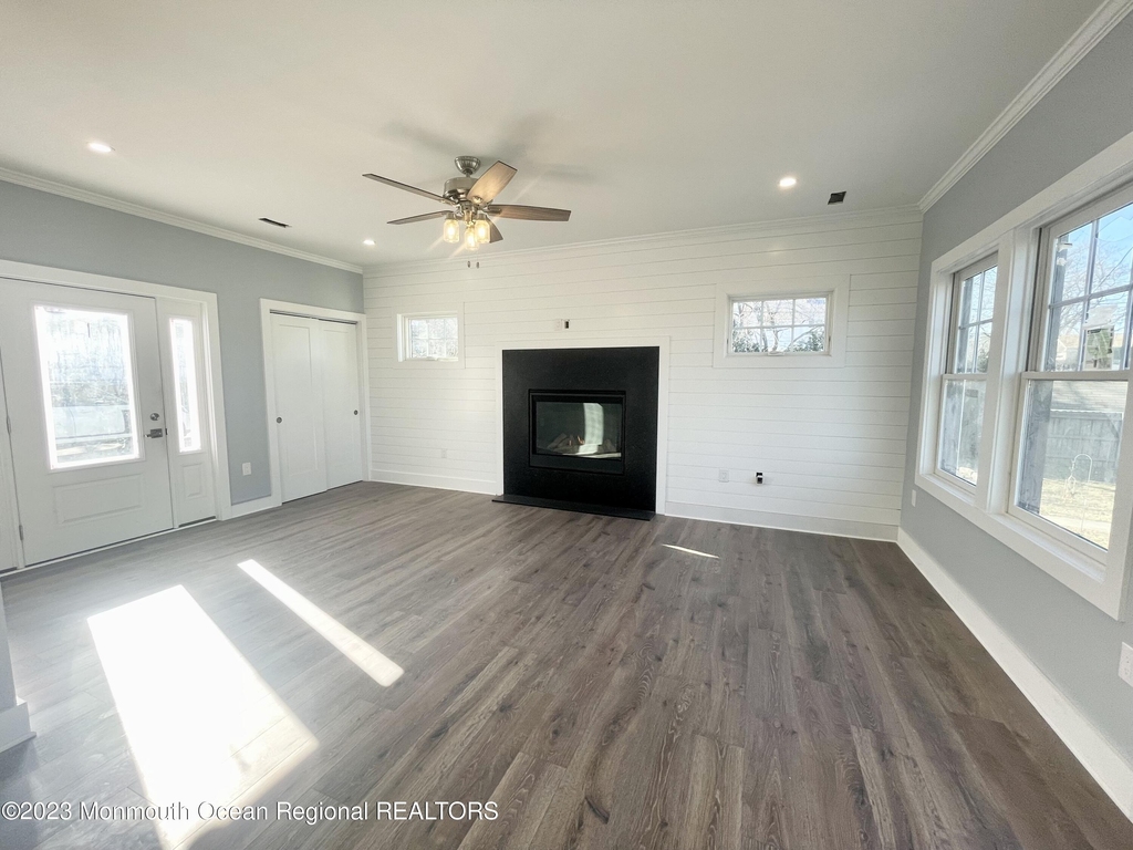 150 Navesink Avenue - Photo 2