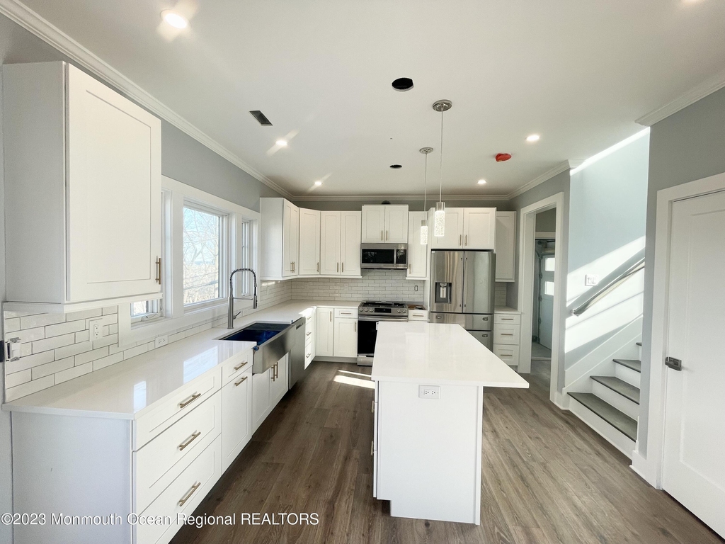 150 Navesink Avenue - Photo 6