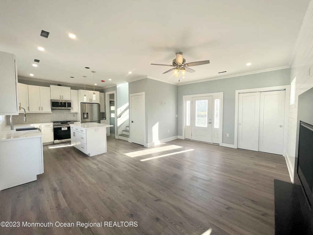 150 Navesink Avenue - Photo 3