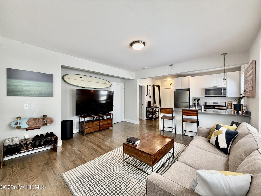515 Sixth Avenue - Photo 1