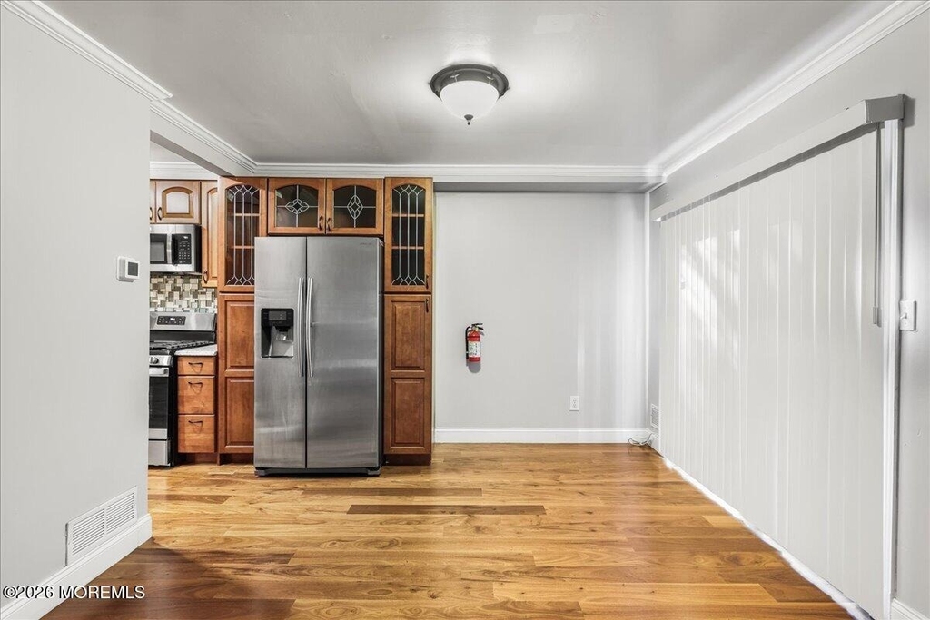 188 Heywood Court - Photo 8