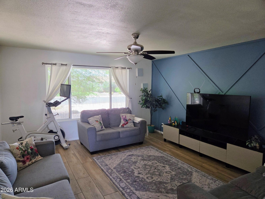 308 E Ellis Drive - Photo 9