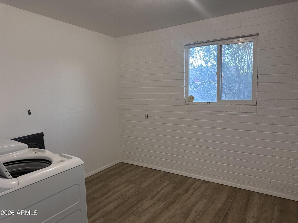 308 E Ellis Drive - Photo 26