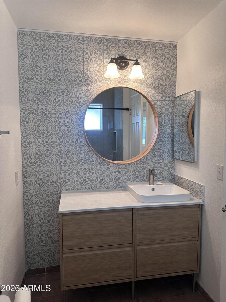308 E Ellis Drive - Photo 16