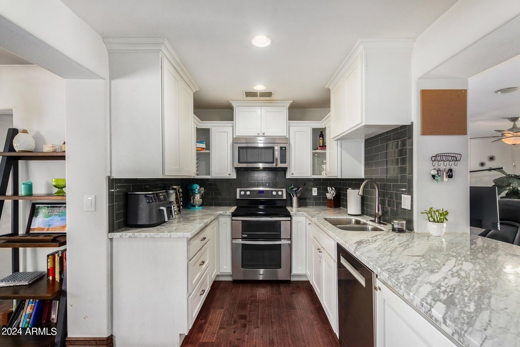 1103 E Georgia Avenue - Photo 11