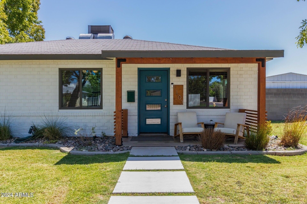 1103 E Georgia Avenue - Photo 2