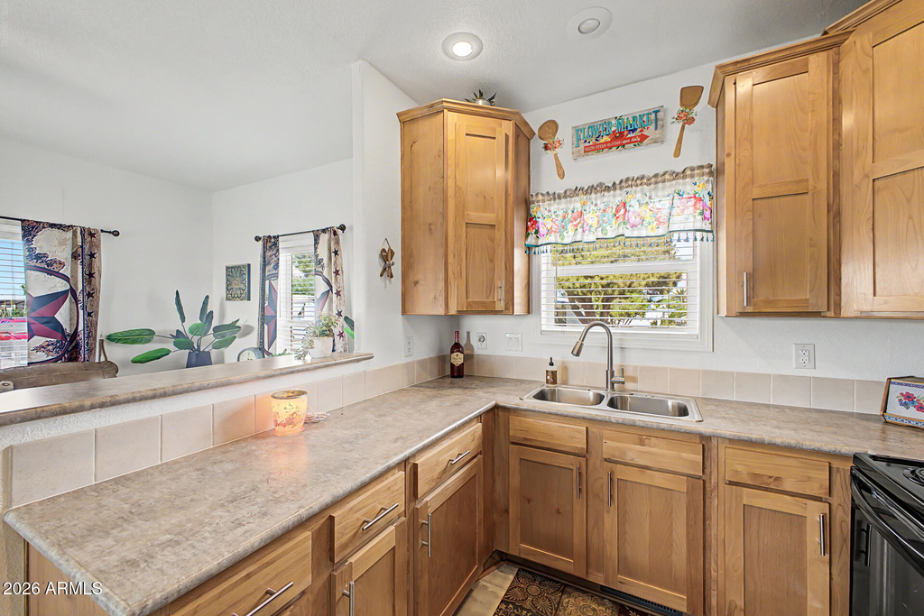 654 E Ranch Road - Photo 13
