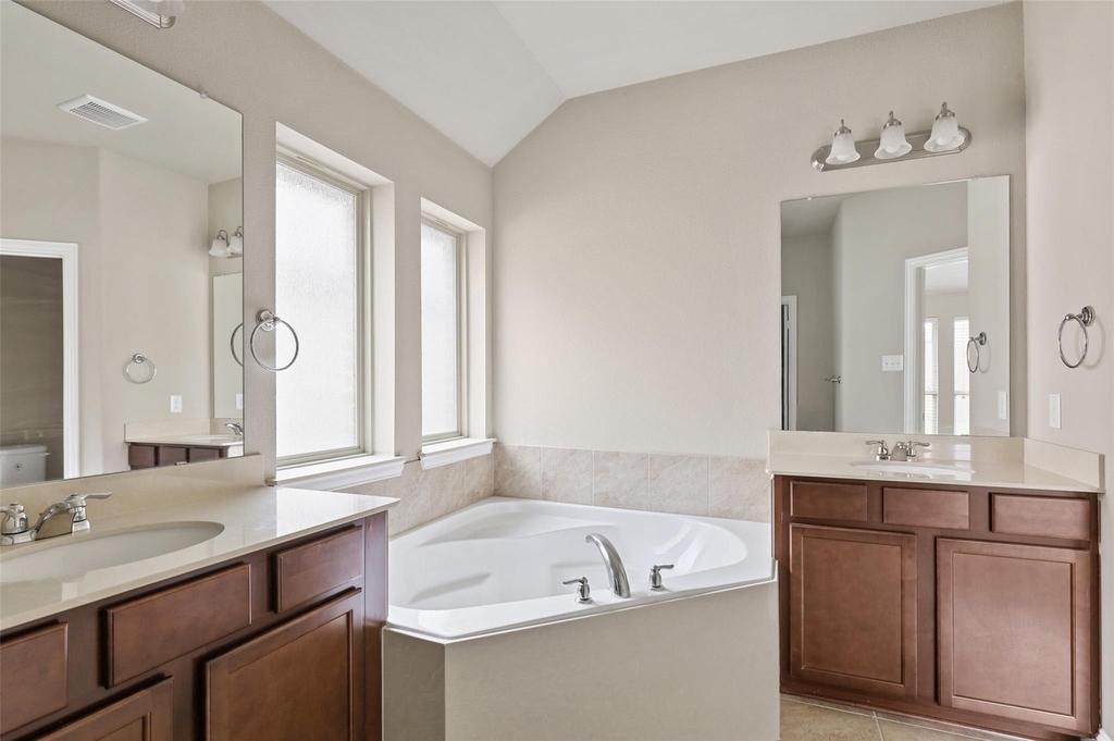 808 Kinghaven Drive - Photo 15