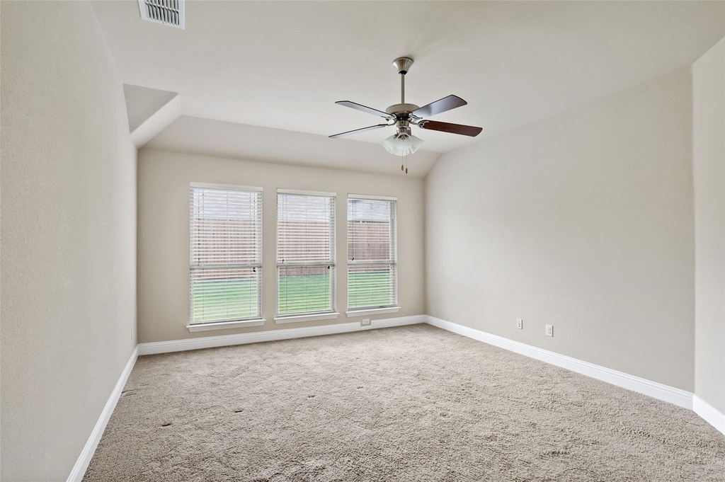 808 Kinghaven Drive - Photo 12