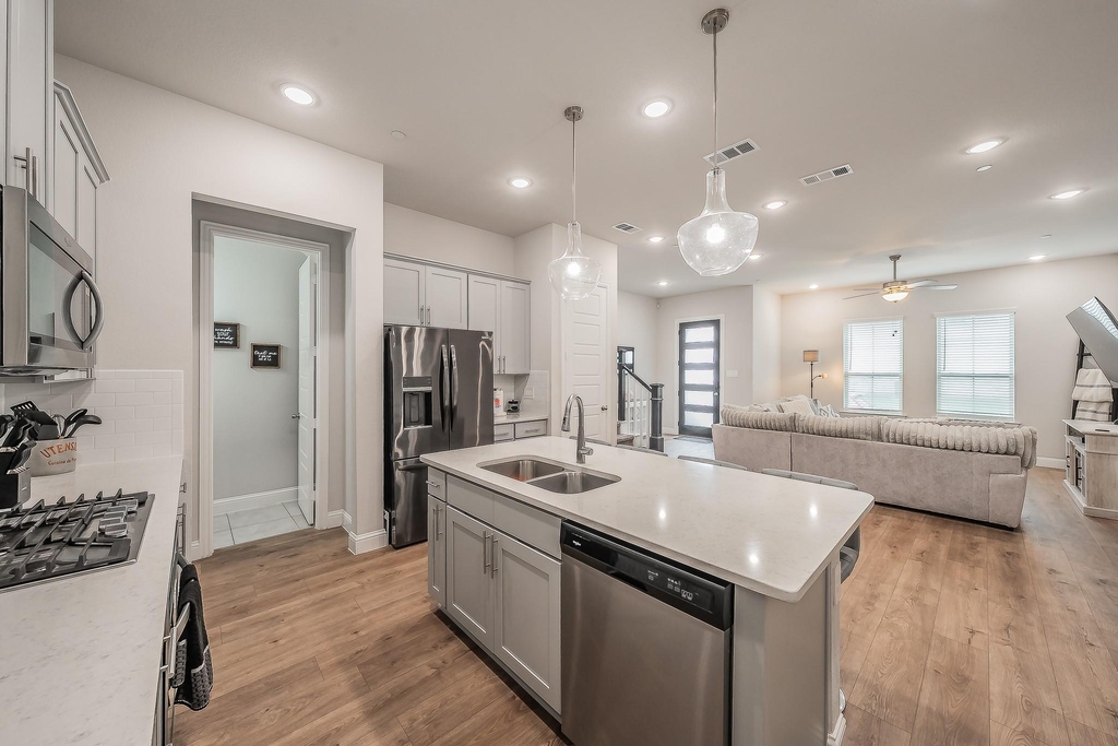 12933 Couture Drive - Photo 8