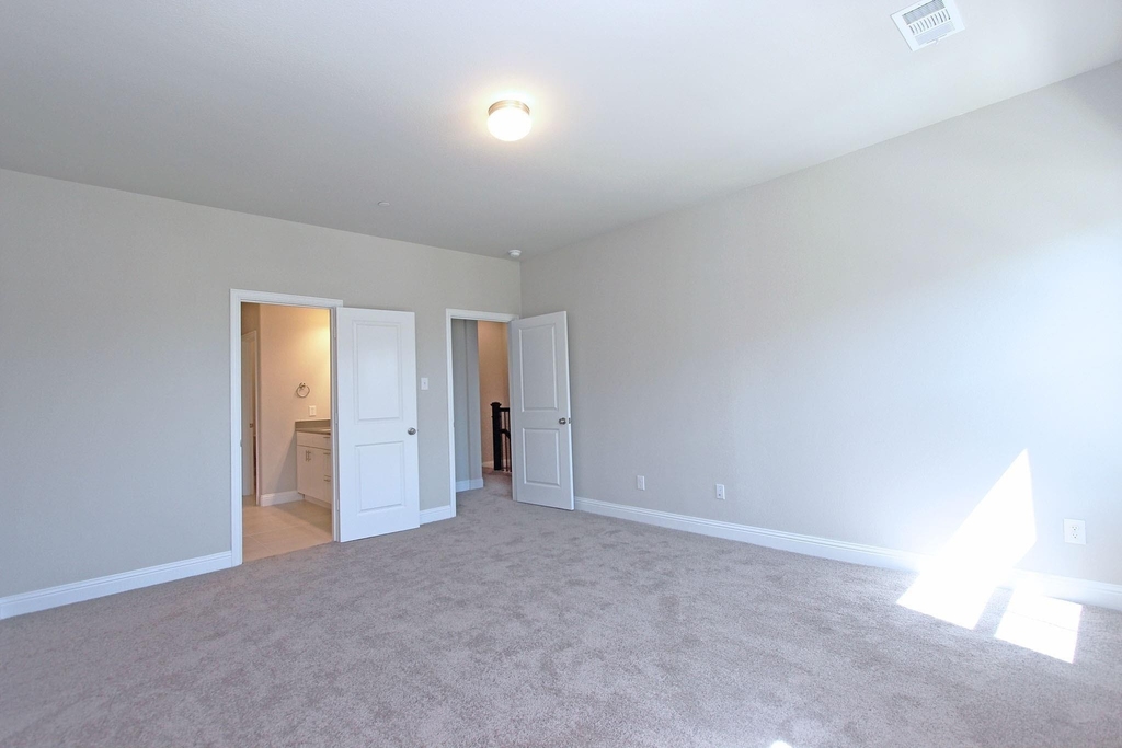 4255 Shavano Drive - Photo 10
